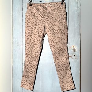 GAP Leopard print gray skinny boyfriend khakis 8 R LaCoupe side pockets